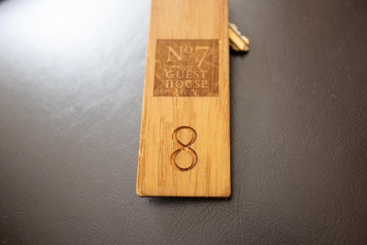 Number 7 Guest House Вітбі Екстер'єр фото