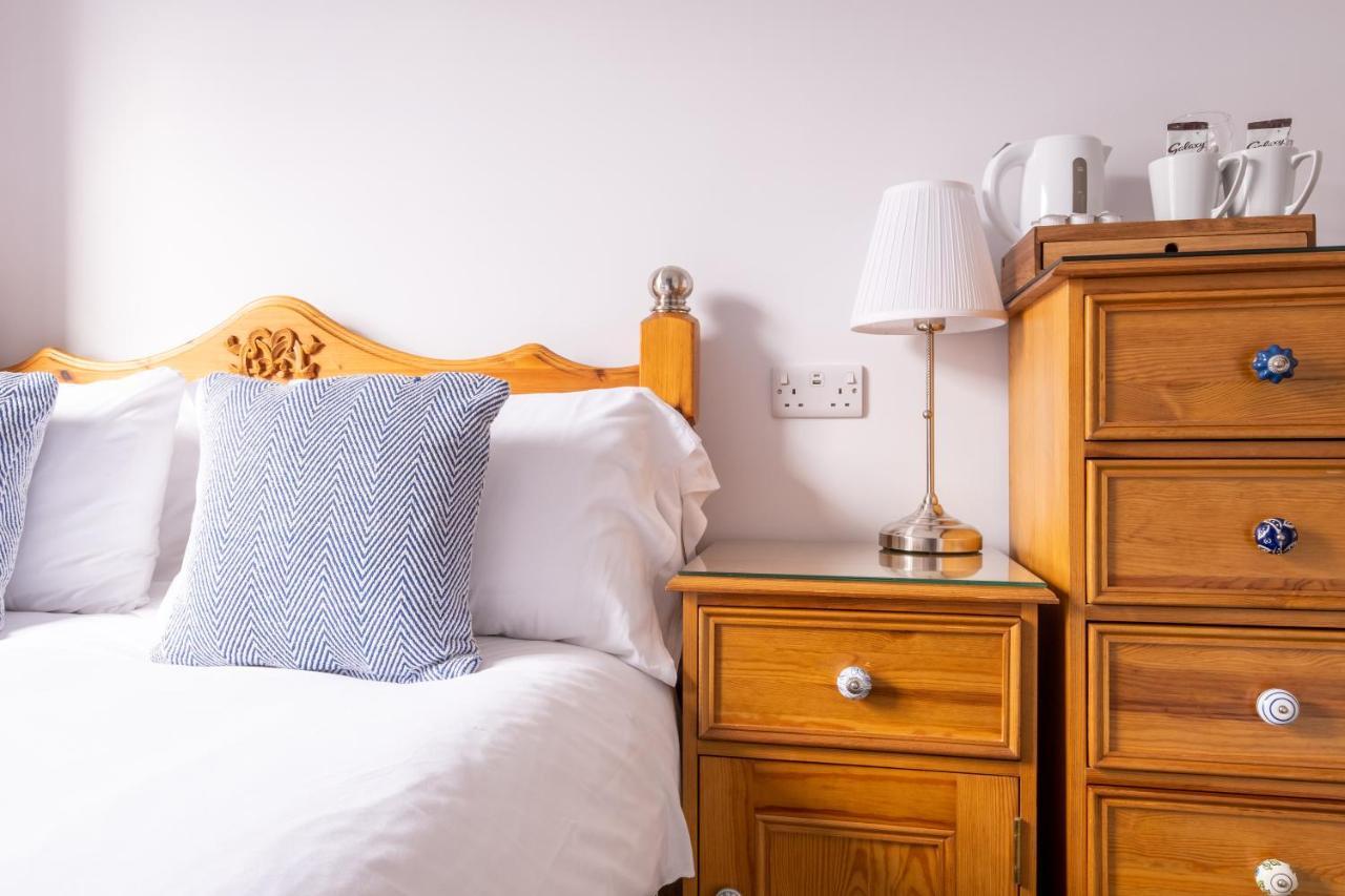 Number 7 Guest House Вітбі Екстер'єр фото