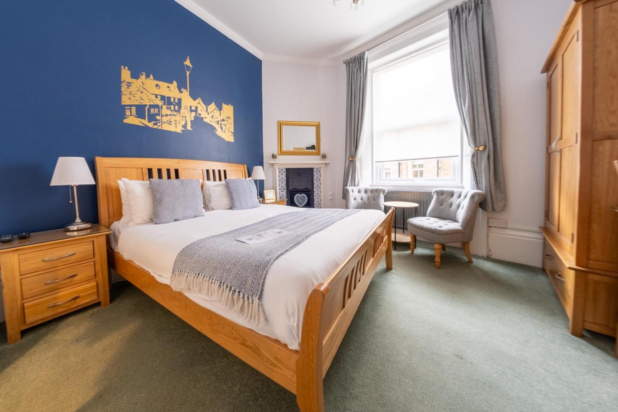 Number 7 Guest House Вітбі Екстер'єр фото